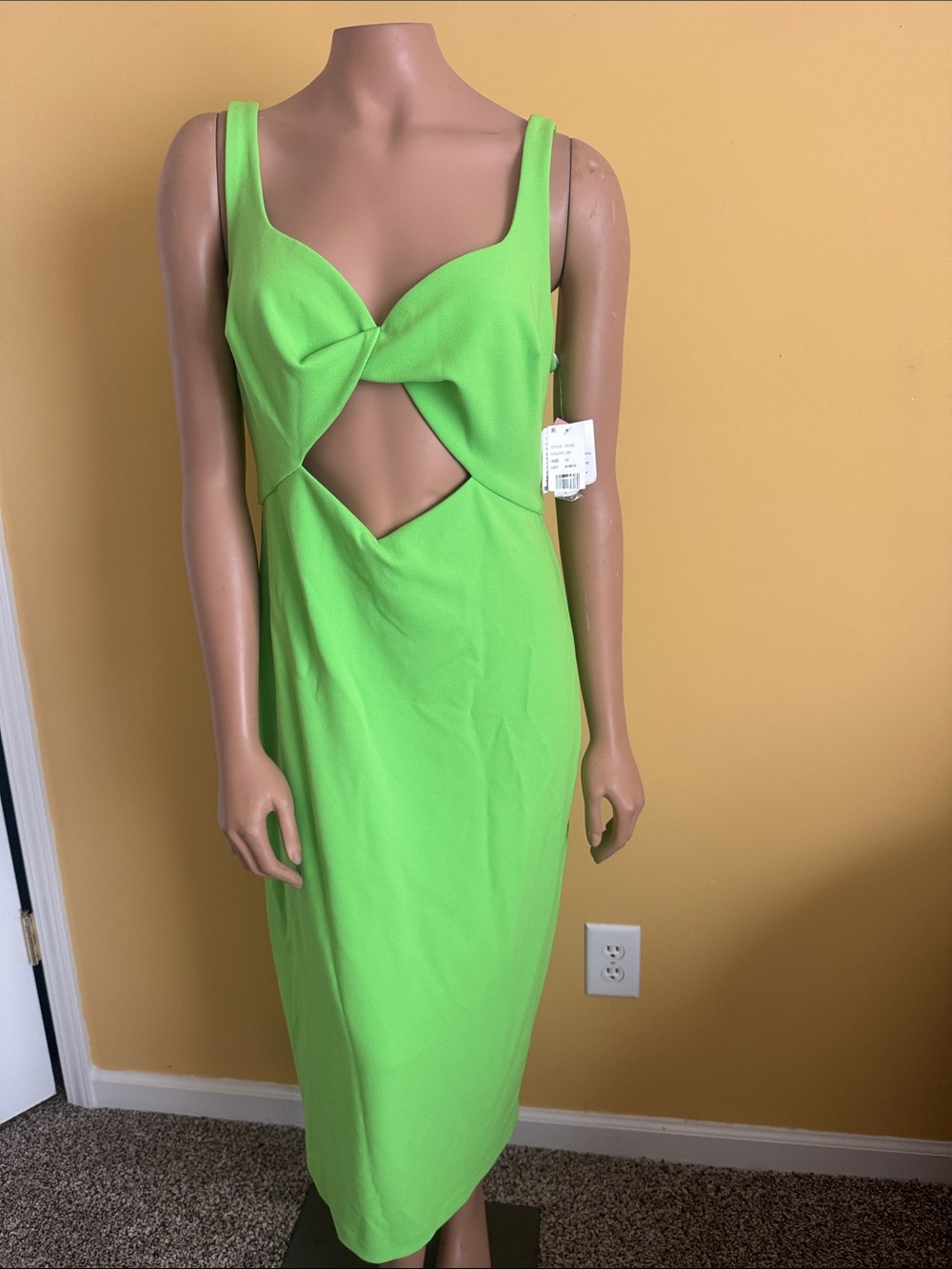 Aqua formal Cutout Front Midi Dress in Lime Green size 12
